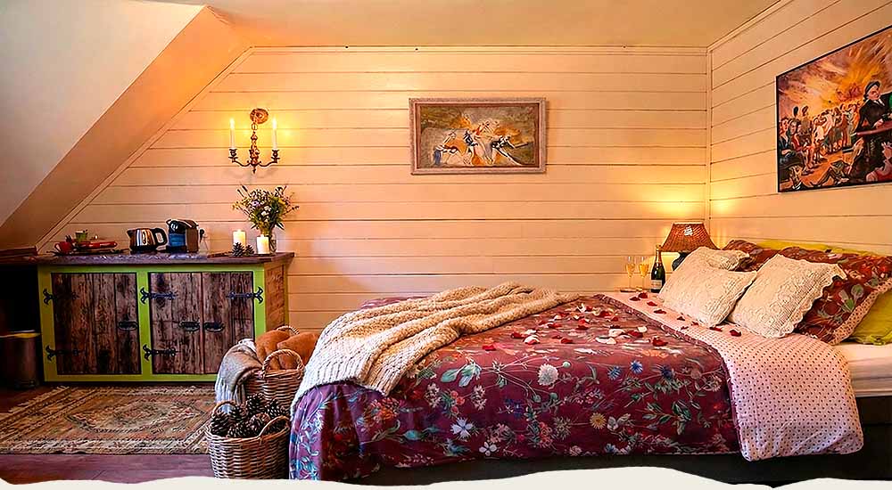La Truite d'Argent - bed in hotel room