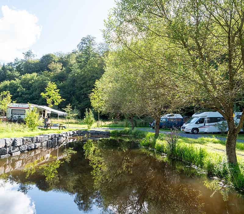 Camperplaats in de vallei bij La Truite d'Argent